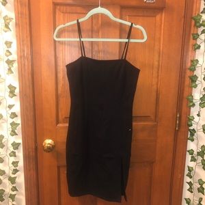 Tight little black dress (NEW)